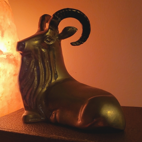 ❤ VINTAGE | Mid-century Brass Majestic Bearded Ibex Goat Ram